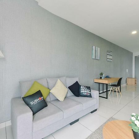 1 Tebrau Suites By Subhome Johor Bahru Esterno foto