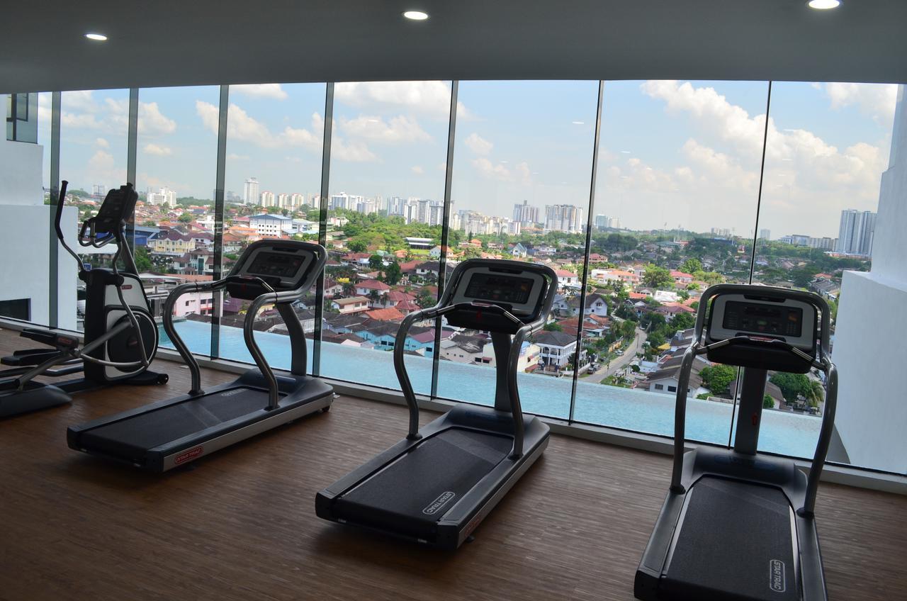 1 Tebrau Suites By Subhome Johor Bahru Esterno foto