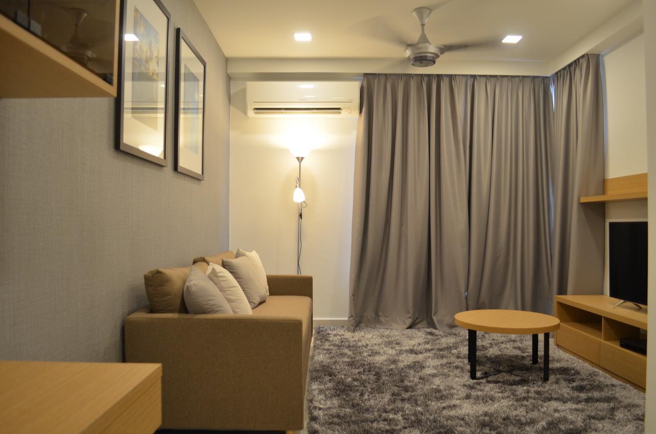 1 Tebrau Suites By Subhome Johor Bahru Esterno foto