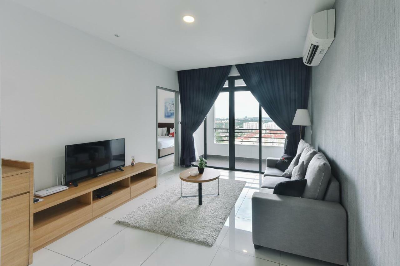 1 Tebrau Suites By Subhome Johor Bahru Esterno foto