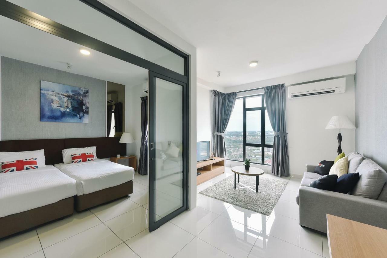 1 Tebrau Suites By Subhome Johor Bahru Esterno foto