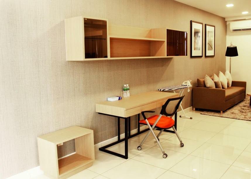 1 Tebrau Suites By Subhome Johor Bahru Esterno foto