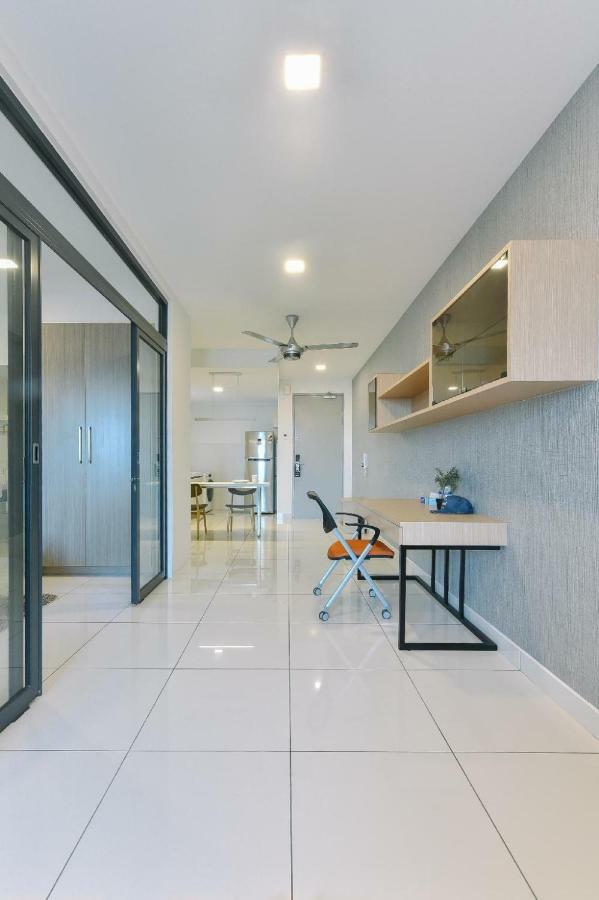 1 Tebrau Suites By Subhome Johor Bahru Esterno foto