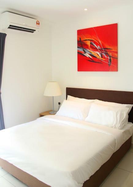 1 Tebrau Suites By Subhome Johor Bahru Esterno foto