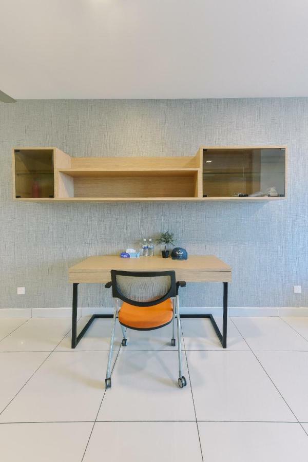 1 Tebrau Suites By Subhome Johor Bahru Esterno foto